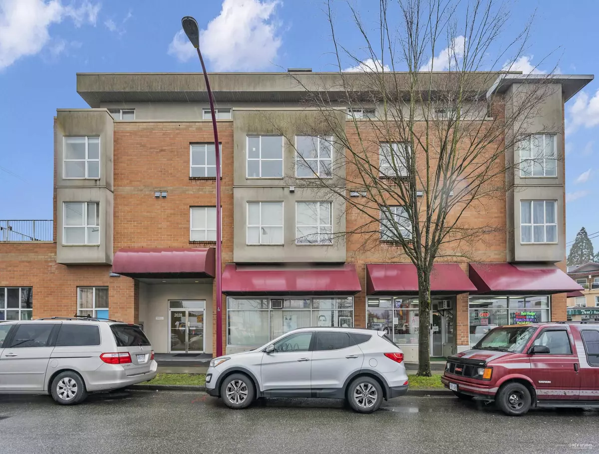 Vancouver, BC V5P 1G2,2028 E 37TH AVE #307