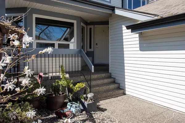 Richmond, BC V6V 2P2,5591 OLIVER DR