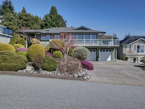 Sechelt, BC V7Z 0E9,4838 BLUEGROUSE DR