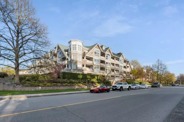 Richmond, BC V7C 5R5,5500 LYNAS LN #320