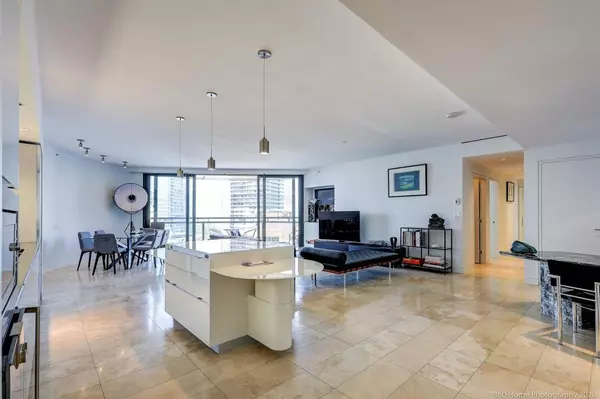 Vancouver, BC V6C 0A6,838 W HASTINGS ST #2606