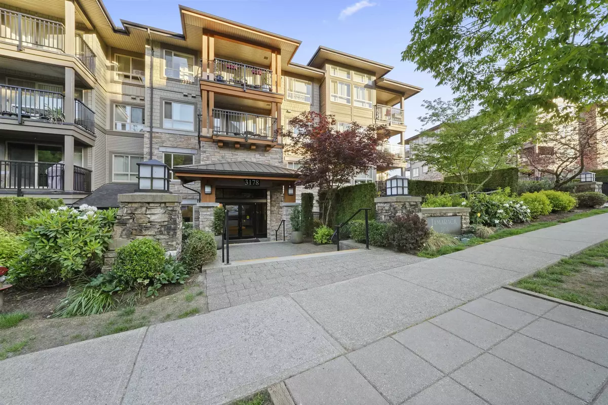 Coquitlam, BC V3E 0B9,3178 DAYANEE SPRINGS BLVD #210