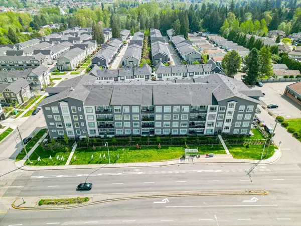 Surrey, BC V3W 3E2,13628 81A AVE #413