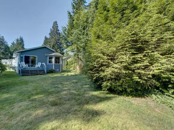 Sechelt, BC V7Z 0T5,4510 SUNSHINE COAST HWY #111