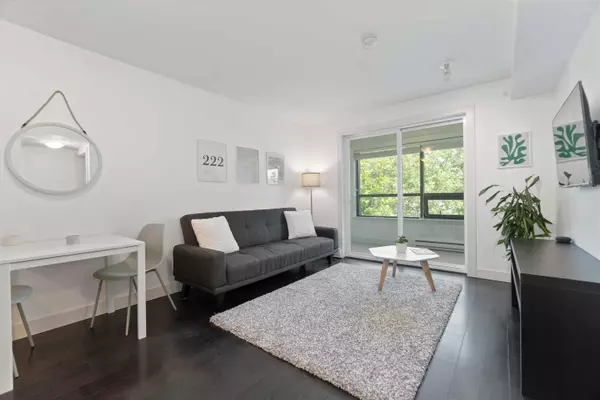 Vancouver, BC V5Y 2V1,222 E 30TH AVE #307