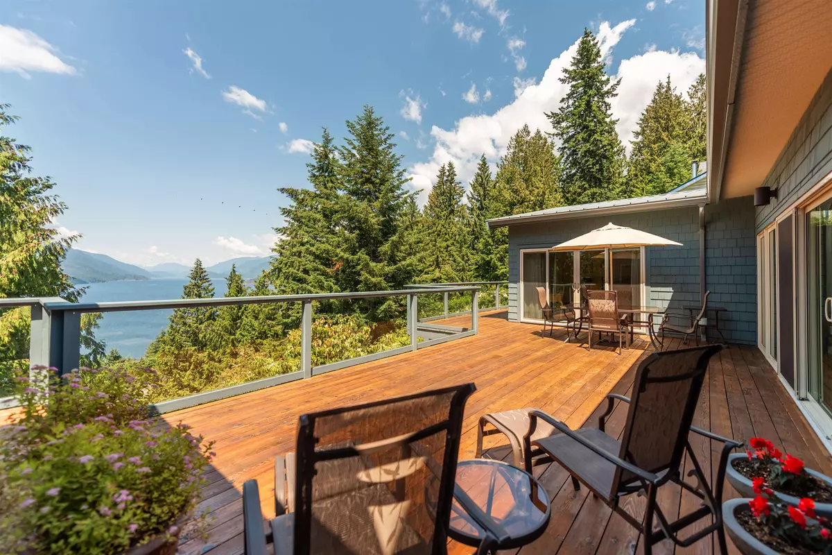 Sechelt, BC V7Z 0P3,5878 SKOOKUMCHUK RD