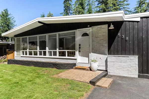 Cultus Lake, BC V2R 4Z8,538 PARK DR