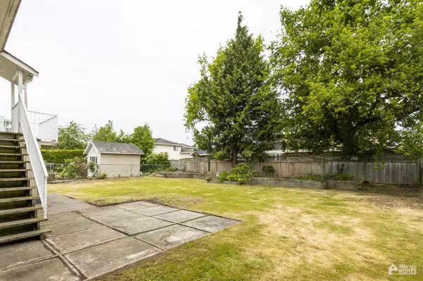 Richmond, BC V7C 1J4,3671 FRANCIS RD