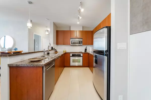 New Westminster, BC V3L 0A9,15 E ROYAL AVE #1903