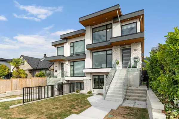 North Vancouver, BC V7L 3C6,220 E 22ND ST