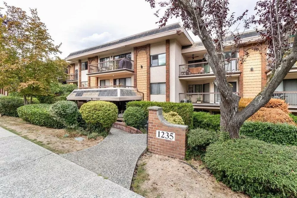 Vancouver, BC V6H 1S1,1235 W 15TH AVE #314