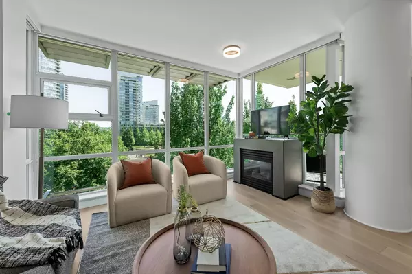 Vancouver, BC V6Z 3H4,638 BEACH CRES #507