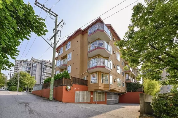 North Vancouver, BC V7M 1J6,111 W 5TH ST #303