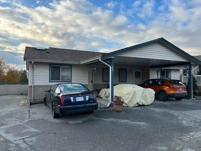 Maple Ridge, BC V2X 0H9,11464 FISHER ST #23