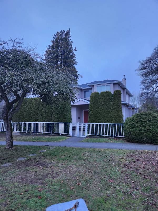 699 W 29TH AVE, Vancouver, BC V5Z 2J1