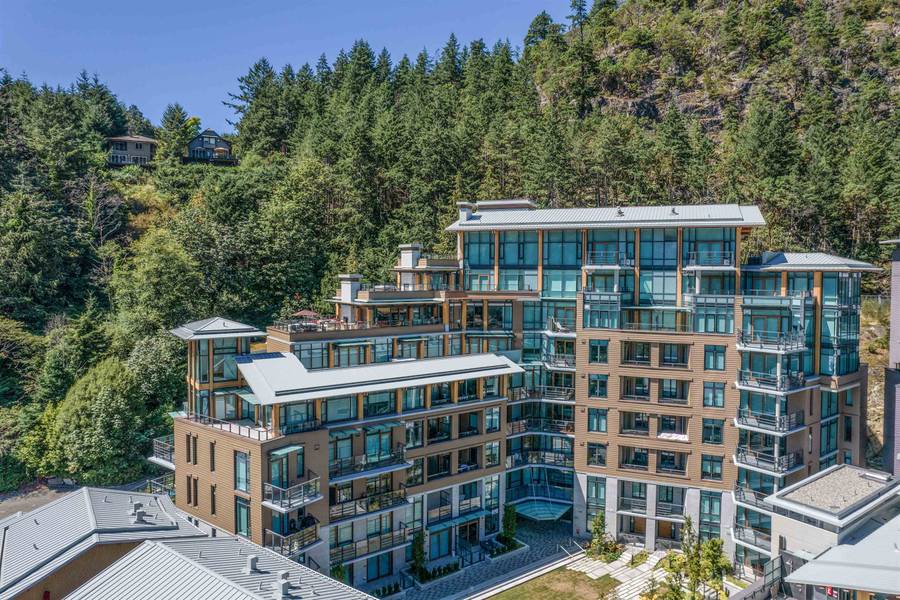 6687 NELSON AVE #409, West Vancouver, BC V7W 2B2