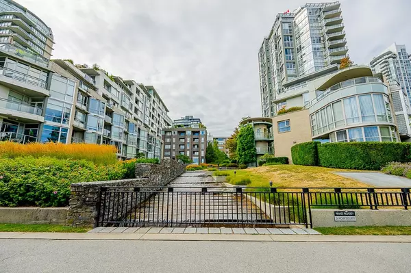 Vancouver, BC V6Z 2W5,1288 MARINASIDE CRES #601