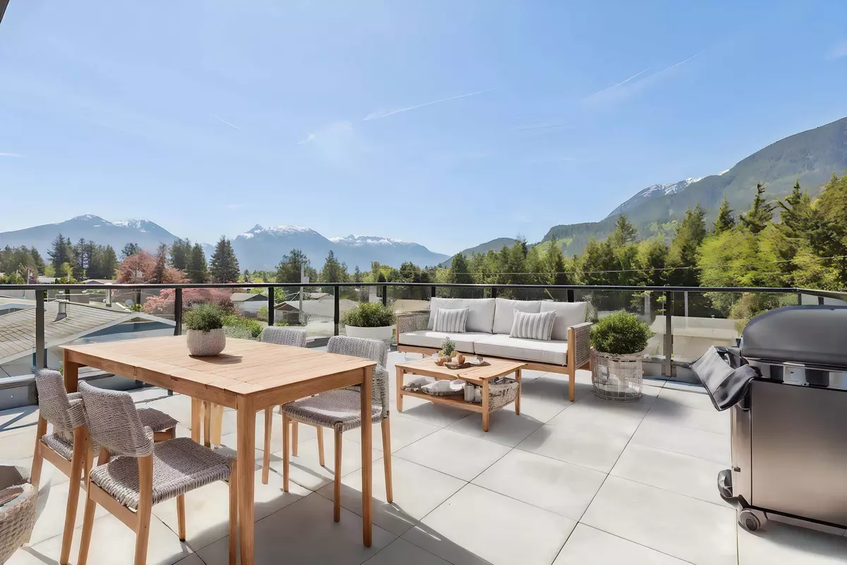 Squamish, BC V0N 1H0,42072 BIRKEN RD