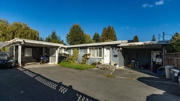 Maple Ridge, BC V2X 5C1,11941 HOOD ST