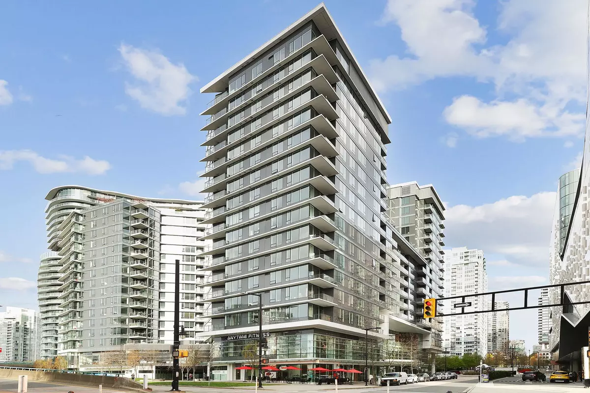 Vancouver, BC V6B 0P3,38 SMITHE ST #2052