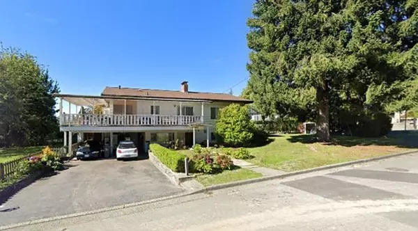 North Vancouver, BC V7R 3G6,3965 TRENTON PL