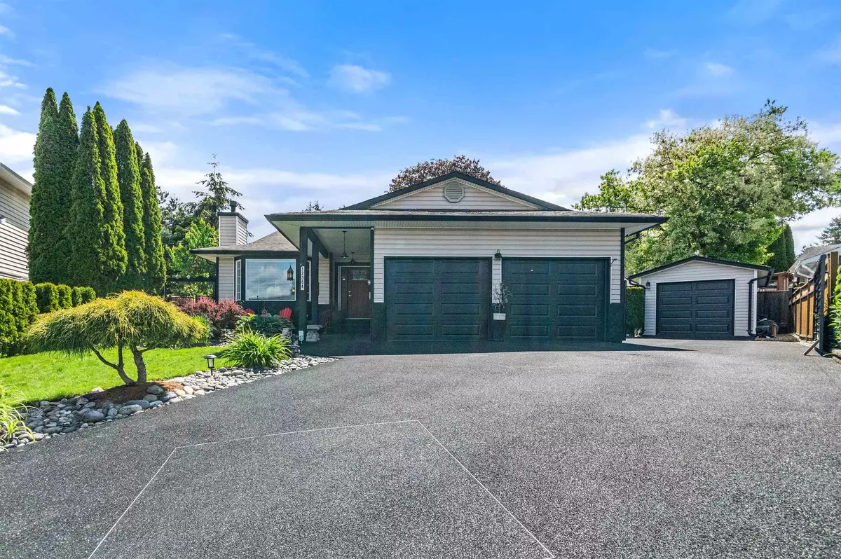 Maple Ridge, BC V2X 9X1,12364 229TH ST