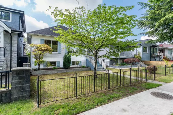 Vancouver, BC V5R 3B5,2386 E 45TH AVE