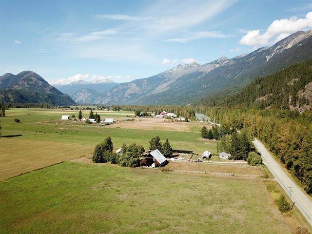 8687 PEMBERTON MEADOWS RD, Pemberton, BC V0N 2L2