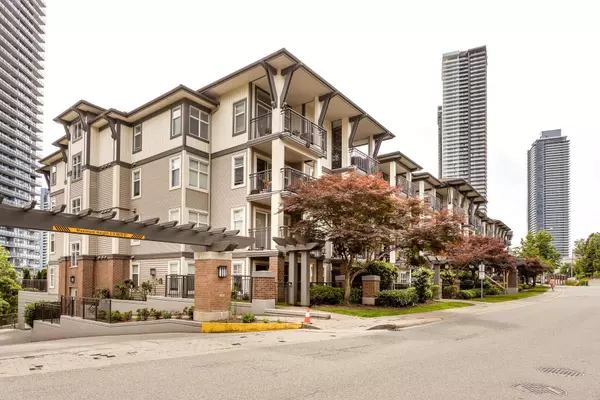 Burnaby, BC V5C 0C7,4768 BRENTWOOD DR #309