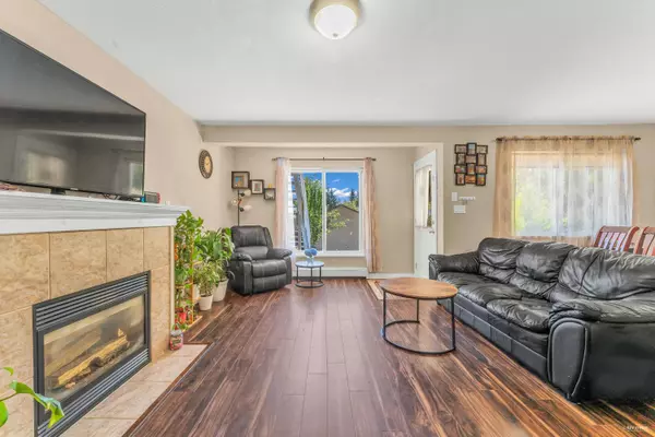 North Vancouver, BC V7K 1L8,1553 BURRILL AVE