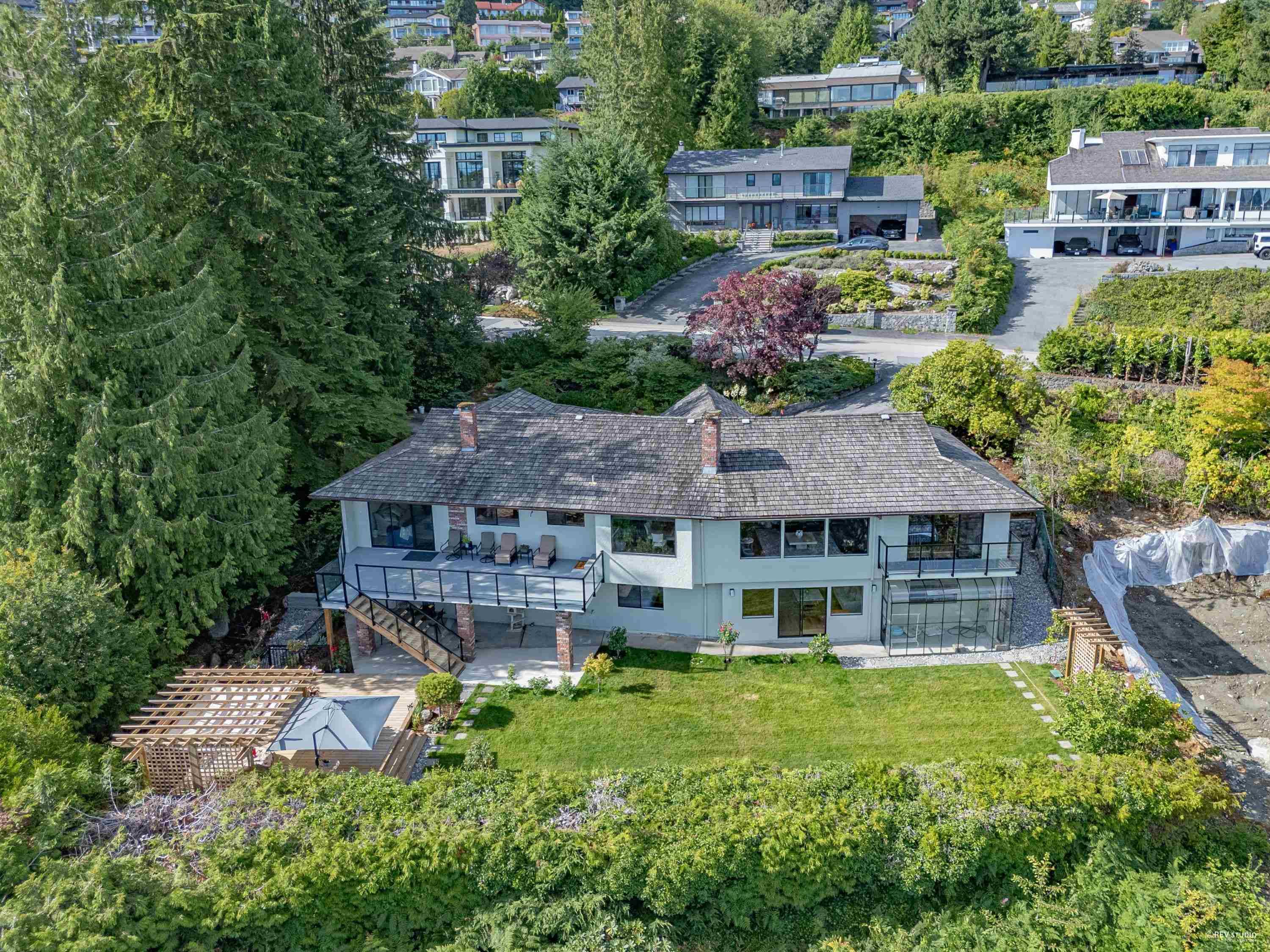 West Vancouver, BC V7S 2N9,1418 BRAMWELL RD