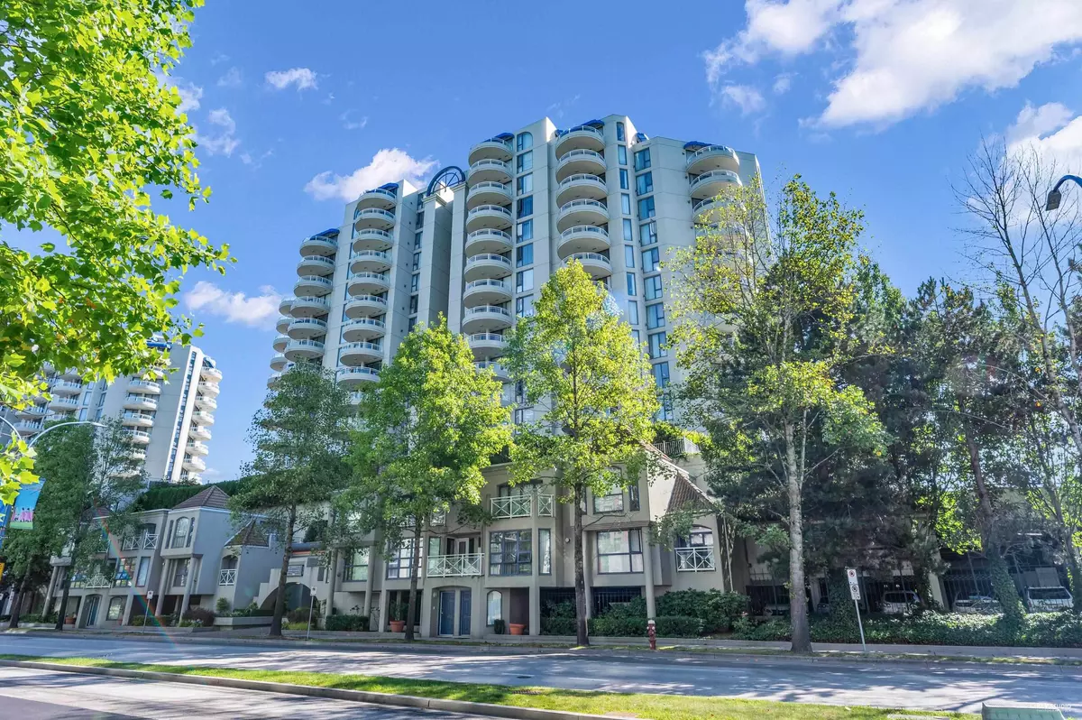 Richmond, BC V6Y 4A8,6088 MINORU BLVD #1306