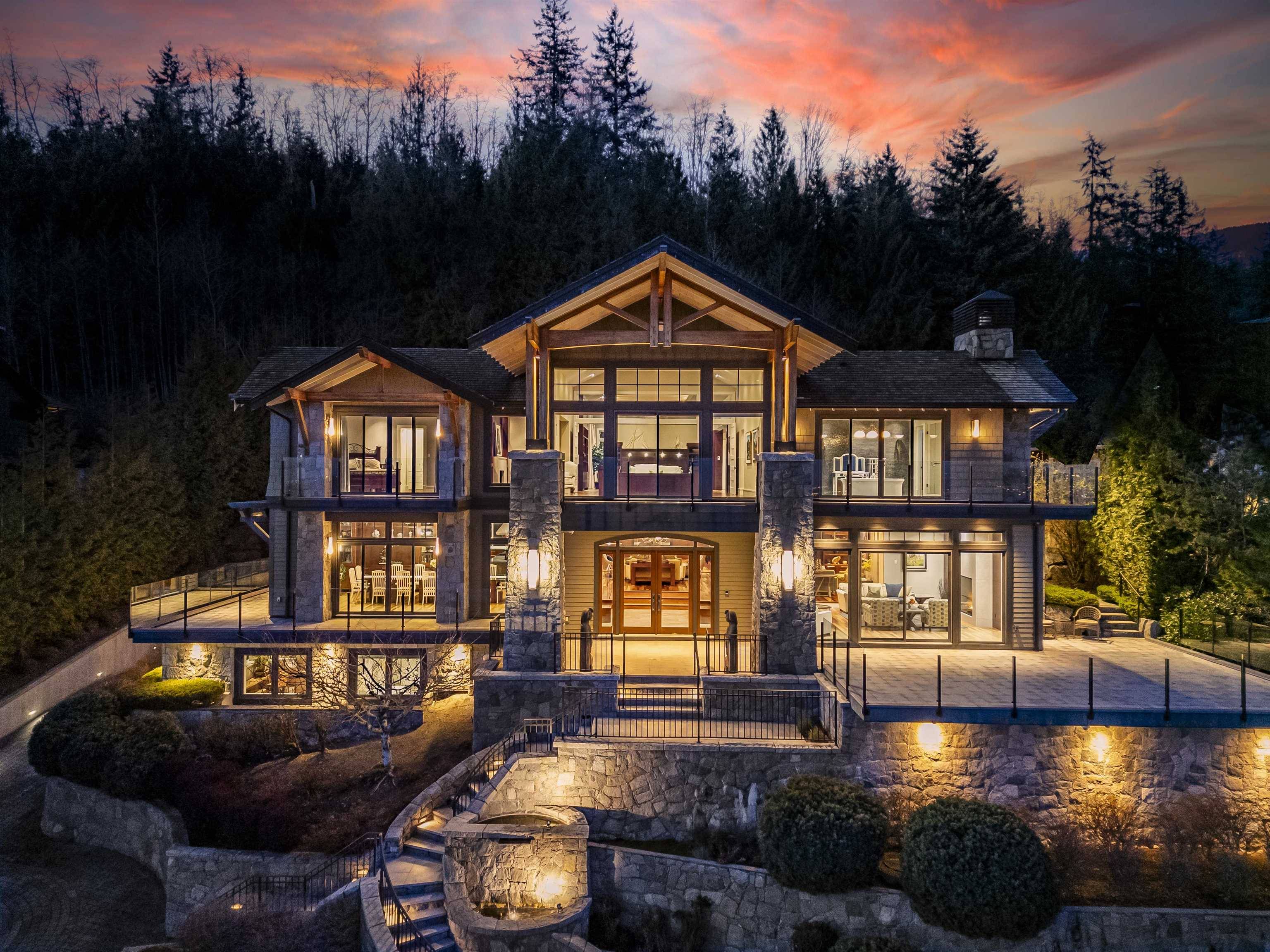 2756 WILLOUGHBY RD, West Vancouver, BC V7S 3J2
