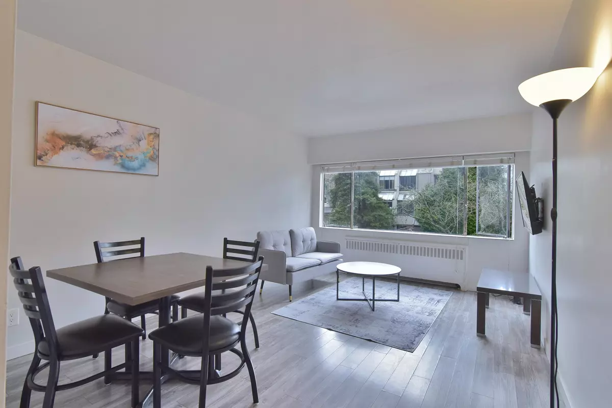 Vancouver, BC V6G 1G5,1540 HARO STREET #102