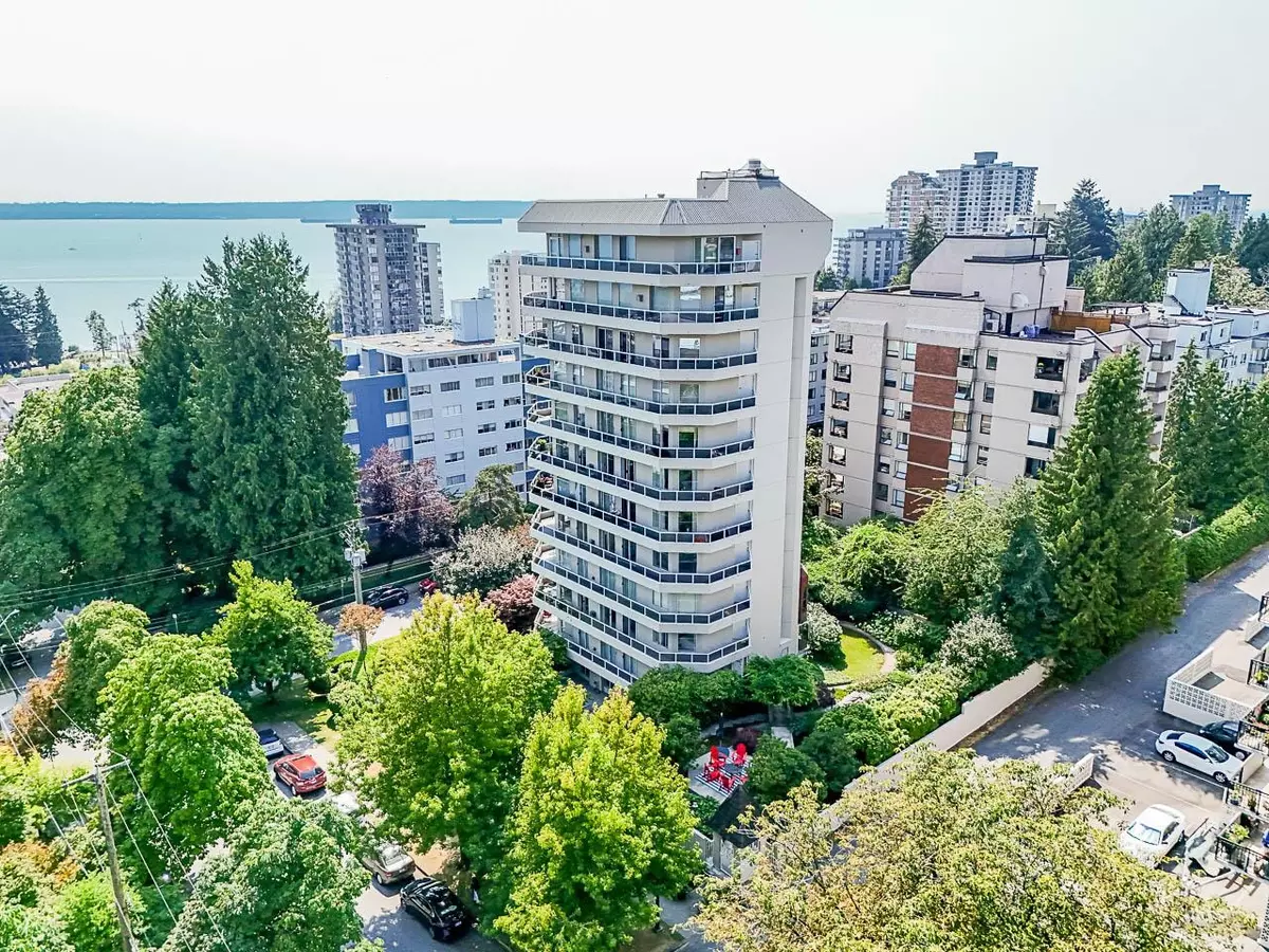 West Vancouver, BC V7V 1P8,1717 DUCHESS AVE #4