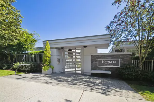 918 KEITH RD #301, West Vancouver, BC V7T 1M3