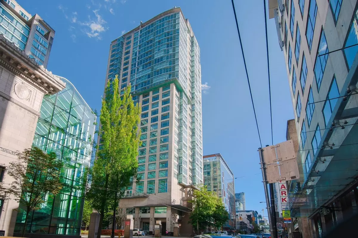 Vancouver, BC V6B 6H4,438 SEYMOUR ST #504