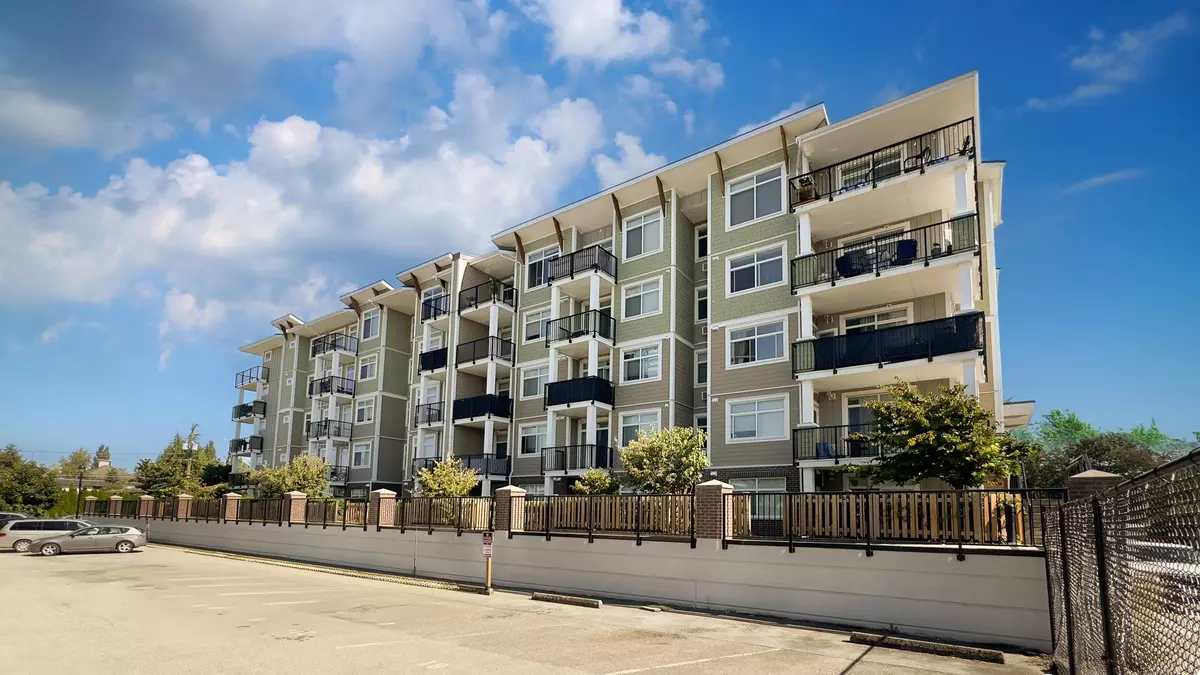 Langley, BC V3A 0M4,20686 EASTLEIGH CRES #513