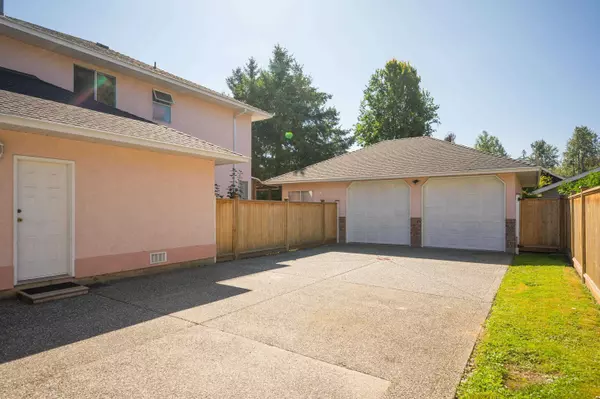 Langley, BC V3A 9L3,21920 44A AVE