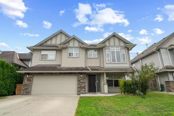 27082 35 AVE, Langley, BC V4W 0A4