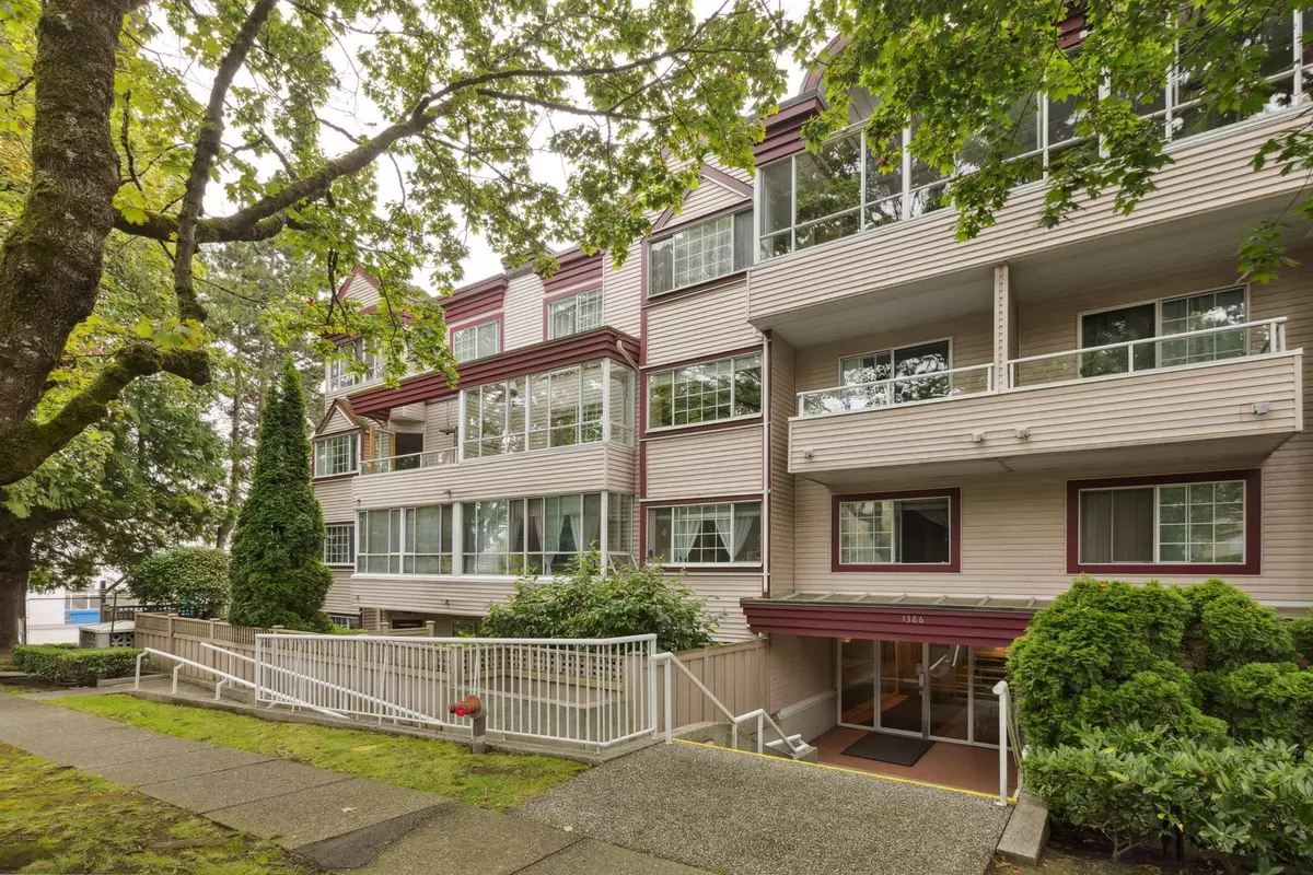 Vancouver, BC V6P 3E8,1386 W 73RD AVE #307