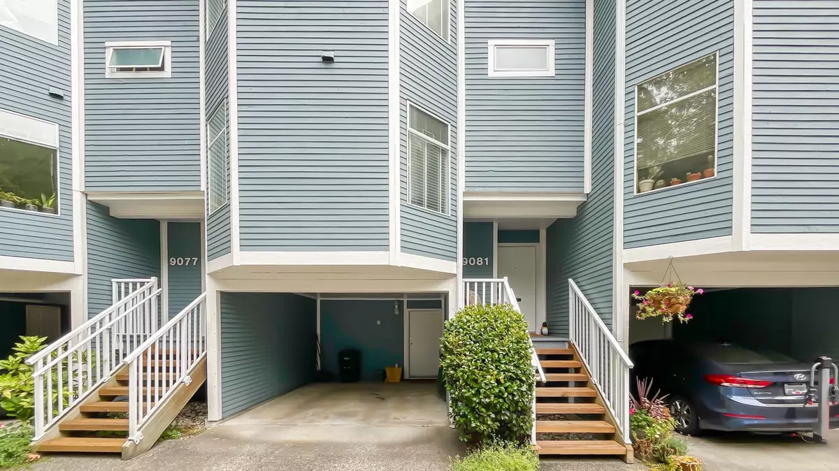 Burnaby, BC V5A 4E1,9081 MOORSIDE PL