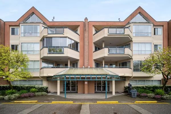 Richmond, BC V6X 3L6,8600 LANSDOWNE RD #107