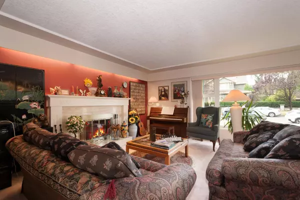 Vancouver, BC V6M 2W9,5422 OSLER ST