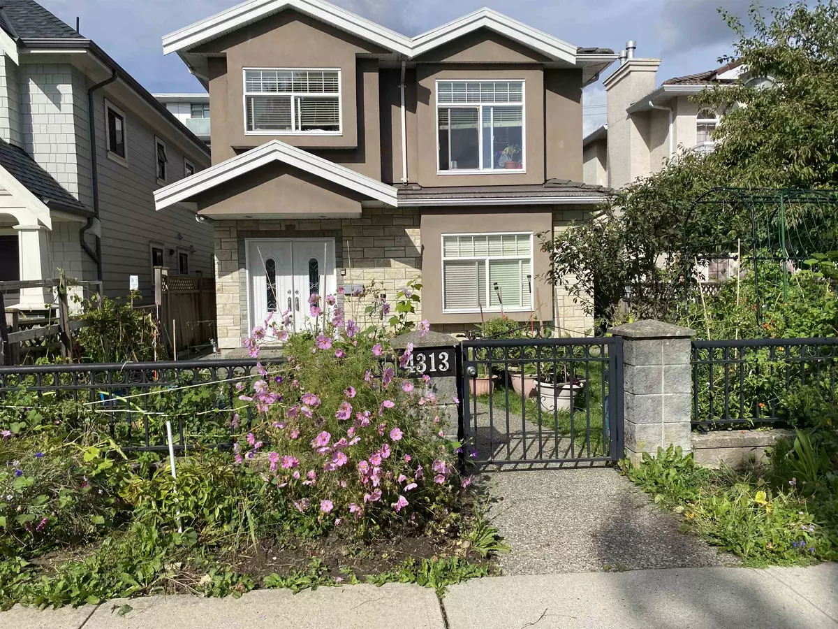 Burnaby, BC V5C 2M5,4313 PENDER ST