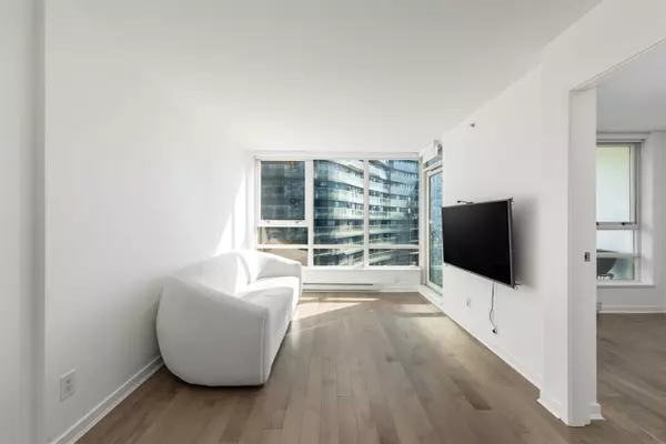 939 EXPO BLVD #1603, Vancouver, BC V6Z 3G7