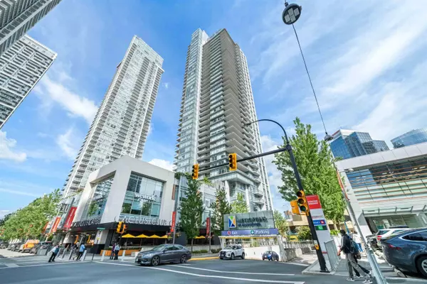 Burnaby, BC V5H 0H4,6098 STATION ST #4206