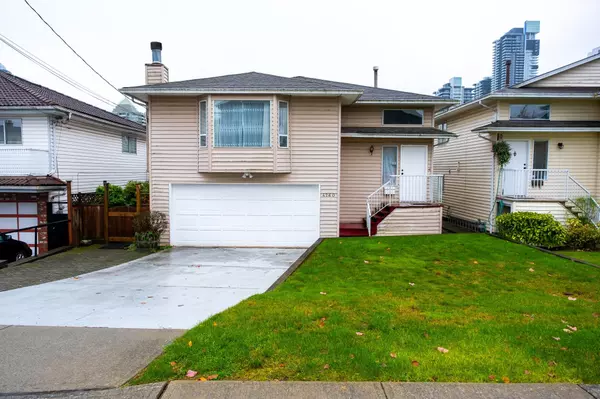 Burnaby, BC V5C 3T8,4260 GRAVELEY ST