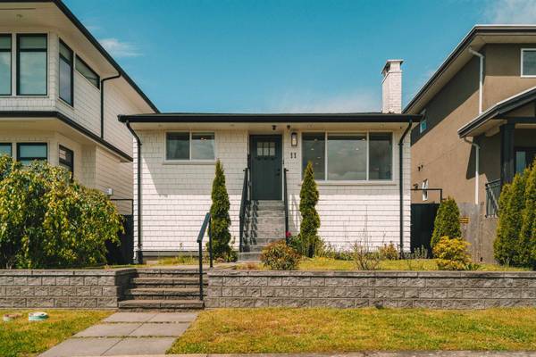 11 HOWARD AVE, Burnaby, BC V5B 3P3