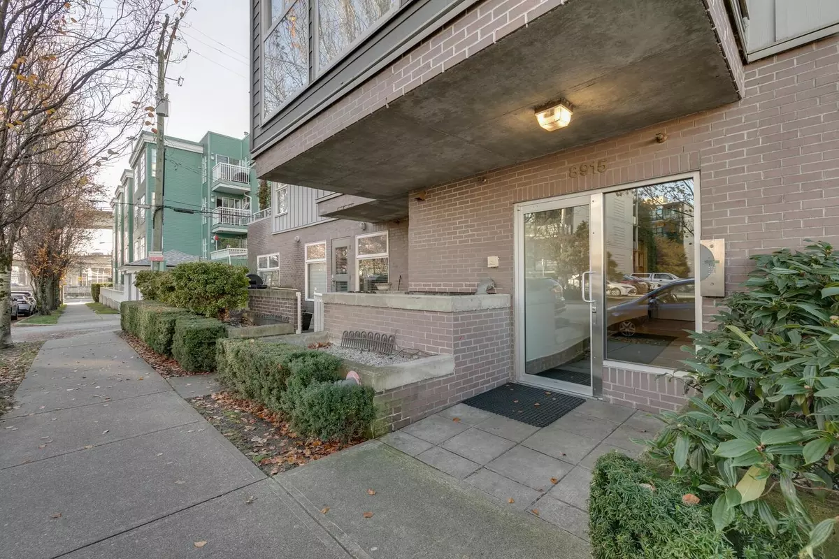 Vancouver, BC V6P 4N3,8915 HUDSON ST #305